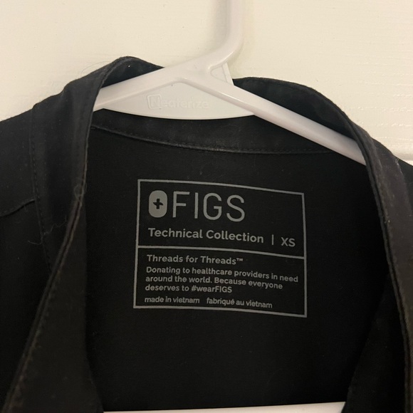 Figs Rafaela Cargo Wide Leg ScrubJumpsuit - Picture 2 of 2